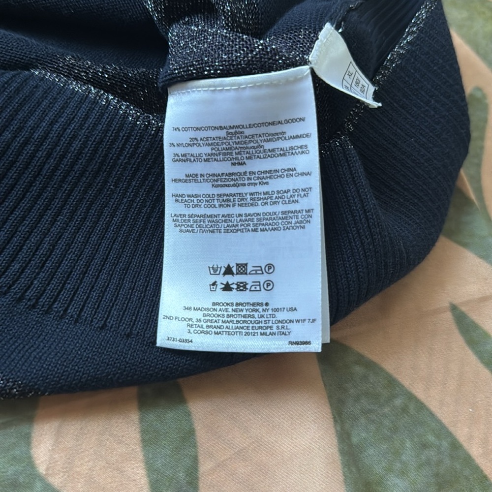 Brooks Brothers Navy Blue And Silver Short Sleeve Top - Picture 6 of 11